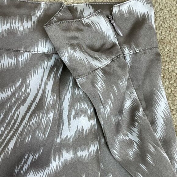 Bar lll Printed Shorts Size Medium - Picture 3 of 6